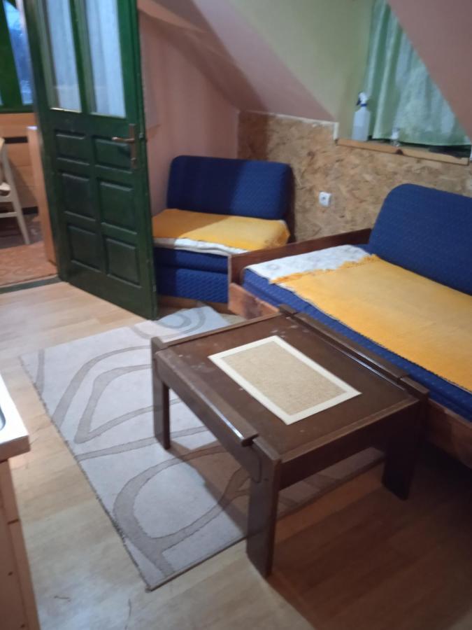 Holiday Home Vila Milka Kremna Exteriör bild